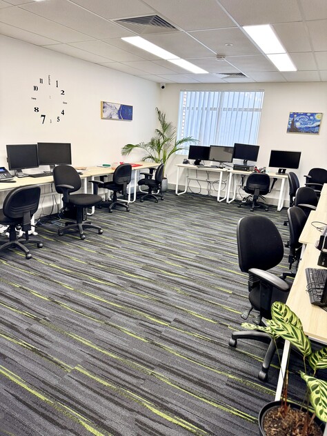 Modern 128 sqm Office Prime Location Near CBD & Central Station