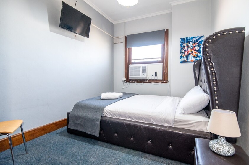 Affordable Worker Accommodation Private Room in Historic Hotel | All Bills Included