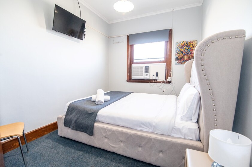 Affordable Worker Accommodation Private Room in Historic Hotel | All Bills Included