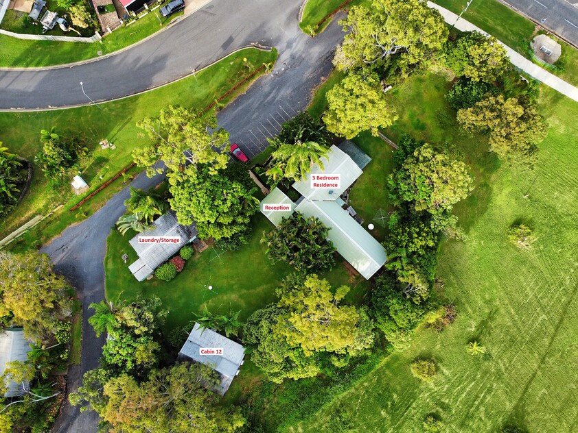 Award-Winning Accommodation with Freehold (2.94 Acres) in Prime Location