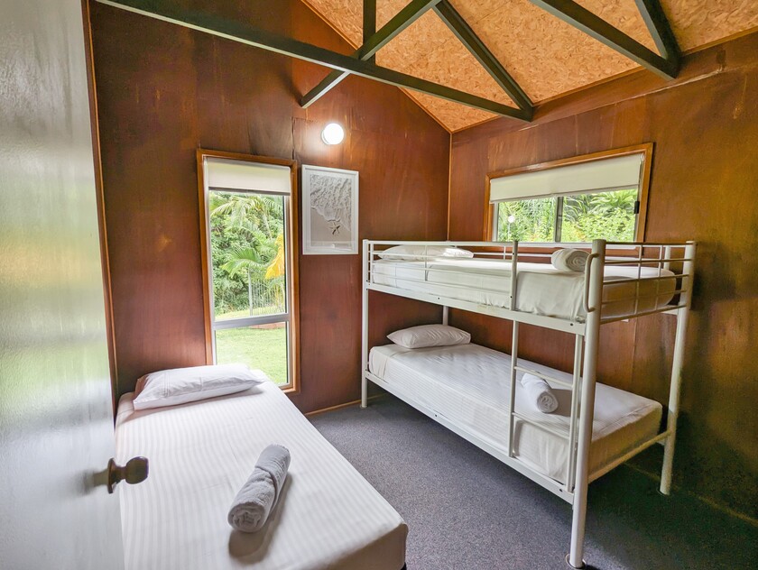 Award-Winning Accommodation with Freehold (2.94 Acres) in Prime Location