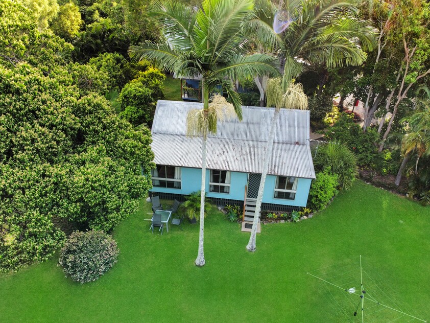 Award-Winning Accommodation with Freehold (2.94 Acres) in Prime Location