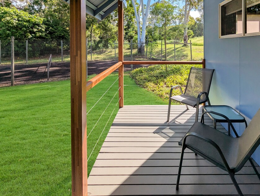 Award-Winning Accommodation with Freehold (2.94 Acres) in Prime Location