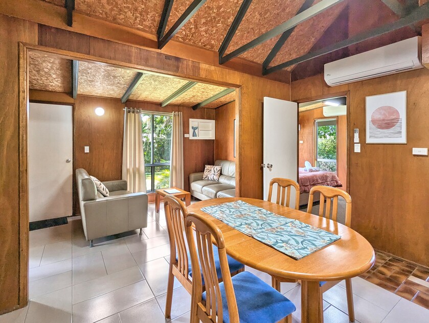 Award-Winning Accommodation with Freehold (2.94 Acres) in Prime Location