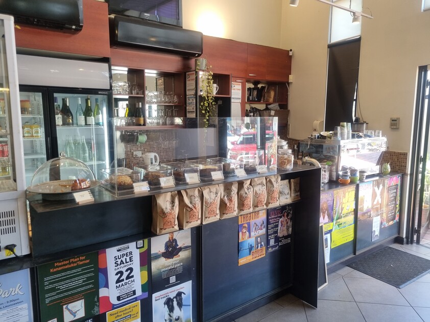 Charming Neighbourhood Café with Stunning Views Trevallyn