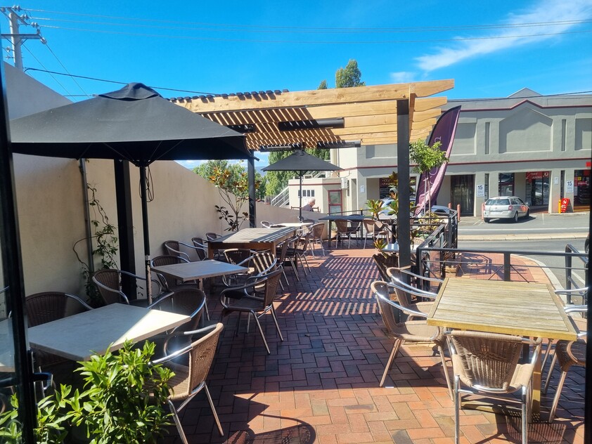Charming Neighbourhood Café with Stunning Views Trevallyn