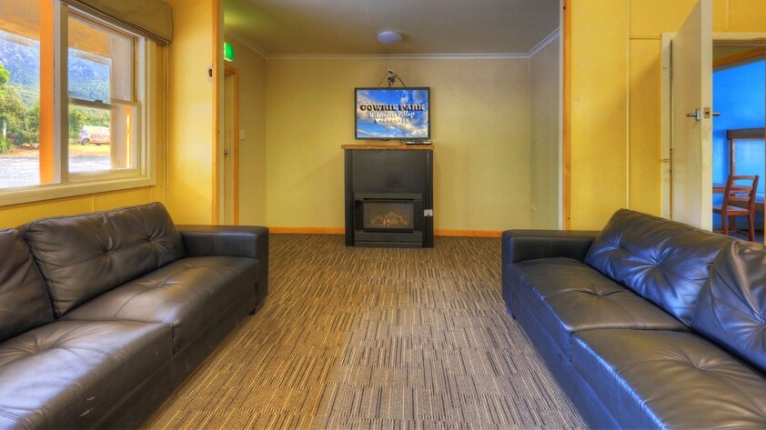 GOWRIE PARK WILDERNESS VILLAGE - SELLING FREEHOLD