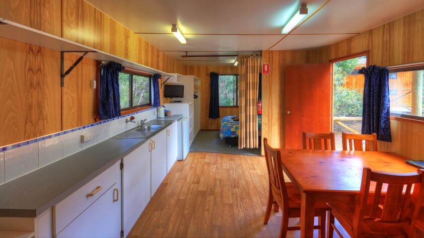 GOWRIE PARK WILDERNESS VILLAGE - SELLING FREEHOLD