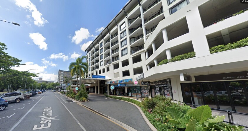 CAIRNS ESPLANADE APARTMENT & RETAIL SHOP COMBO