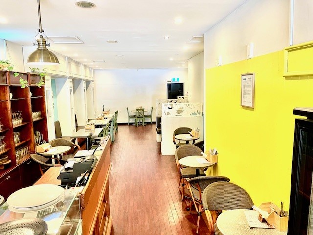 Thriving Cafe & Restaurant in Prime CBD Location