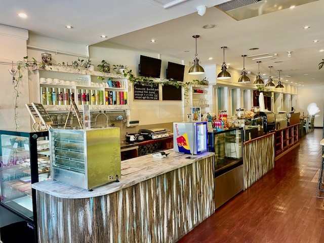 Thriving Cafe & Restaurant in Prime CBD Location