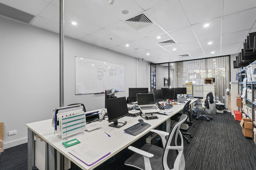 Perfect Retail or Office Opportunity