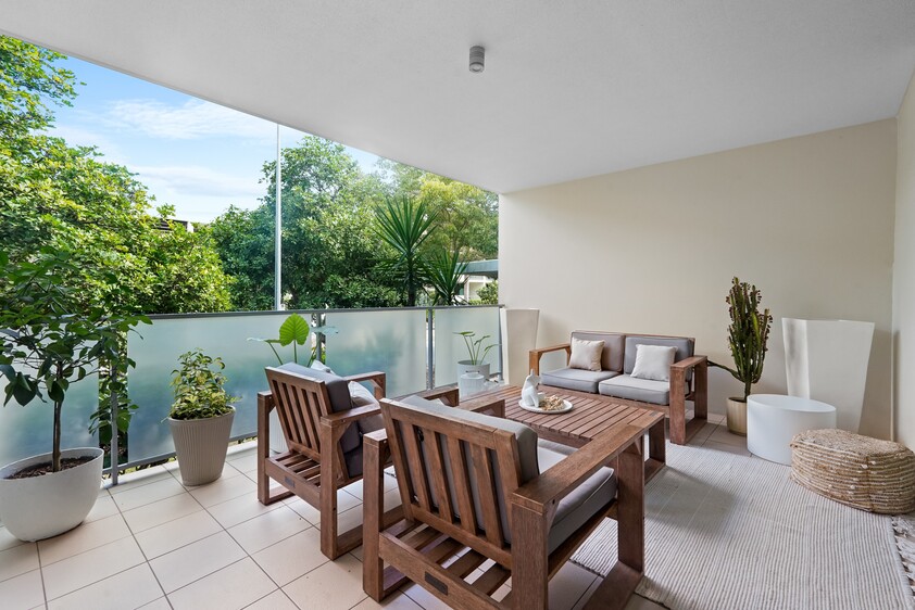 Short term - fully furnished apartment in the Zone