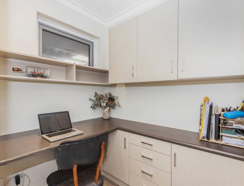 Charming Light Filled 2-Bedroom Villa with Study in Tuart Hill