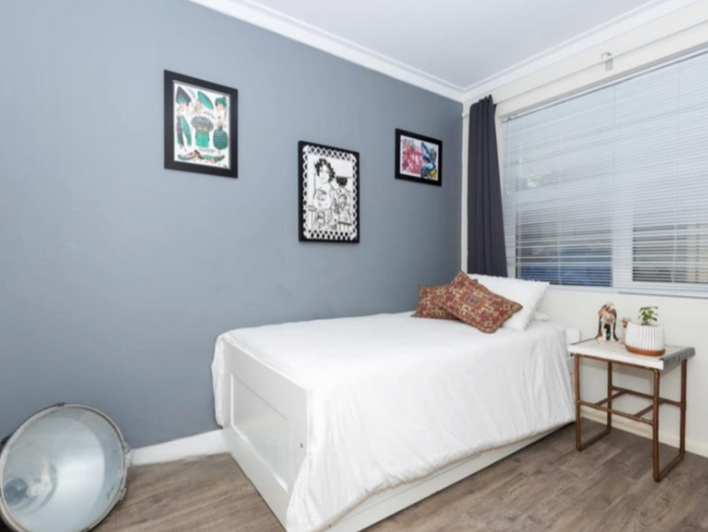 Charming Light Filled 2-Bedroom Villa with Study in Tuart Hill