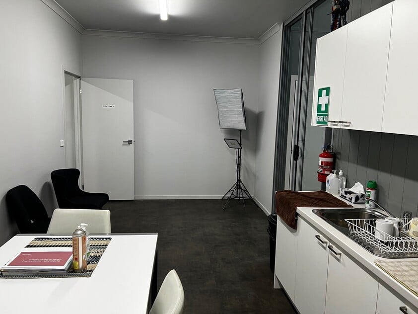 EXCEPTIONAL WAREHOUSE IN THRIVING EAST BENDIGO INDUSTRIAL PRECINCT