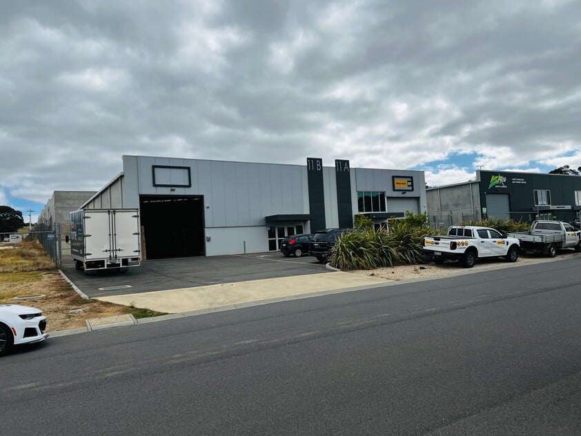 EXCEPTIONAL WAREHOUSE IN THRIVING EAST BENDIGO INDUSTRIAL PRECINCT