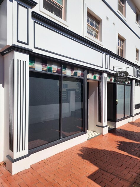 Boutique Strata Shop for lease