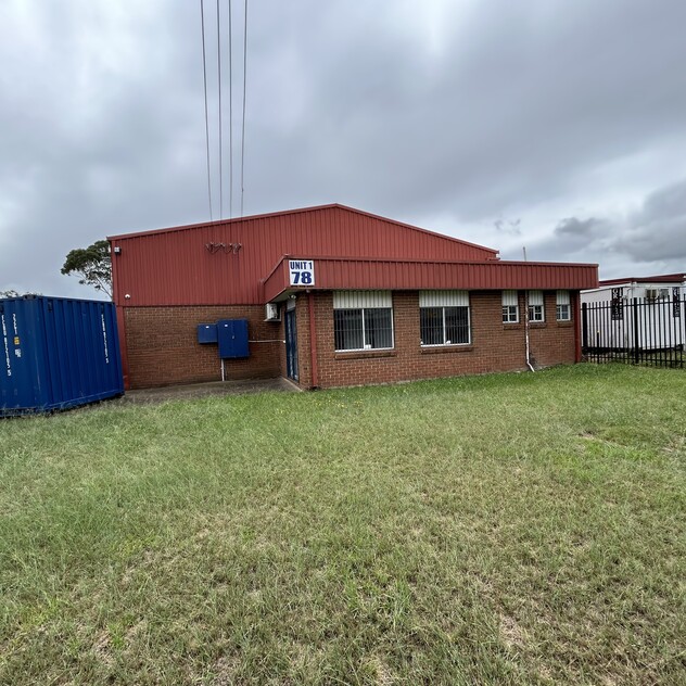 Standalone Factory/Warehouse with Yard in Prime Dunheved Business Park Location