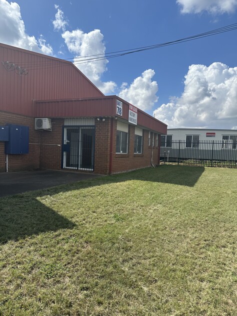 Standalone Factory/Warehouse with Yard in Prime Dunheved Business Park Location