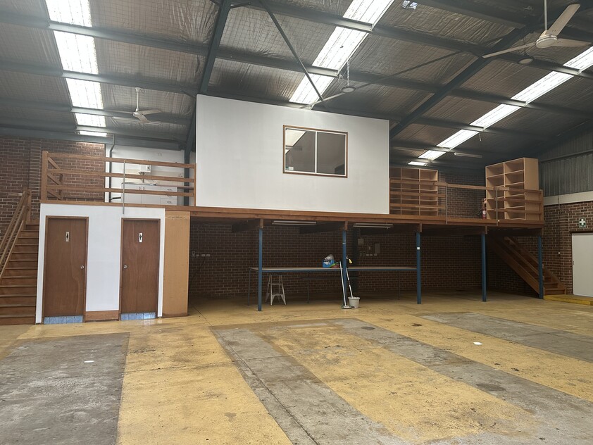 Standalone Factory/Warehouse with Yard in Prime Dunheved Business Park Location