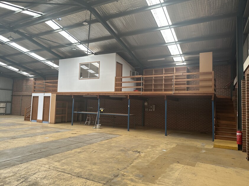 Standalone Factory/Warehouse with Yard in Prime Dunheved Business Park Location