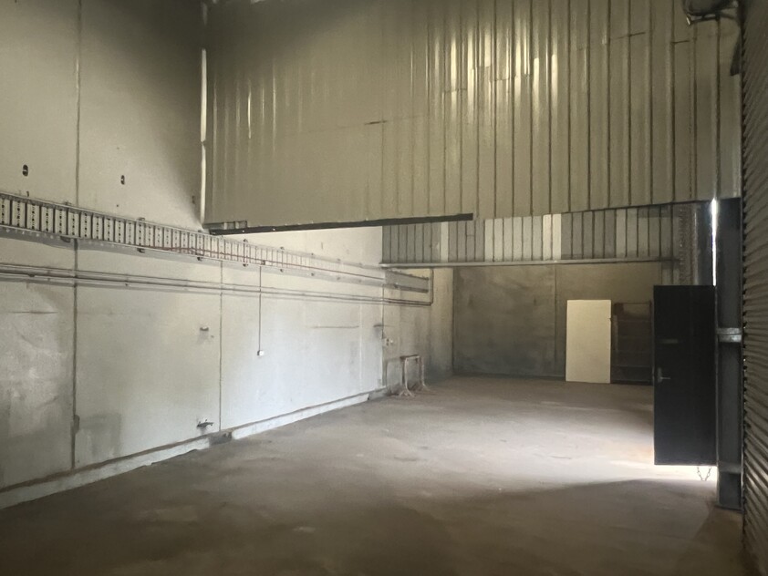 Self storage , warehousing