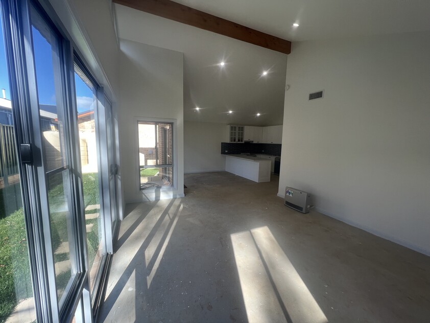 Villa 2 @ 99 Bathurst Road "Kinross Mews"