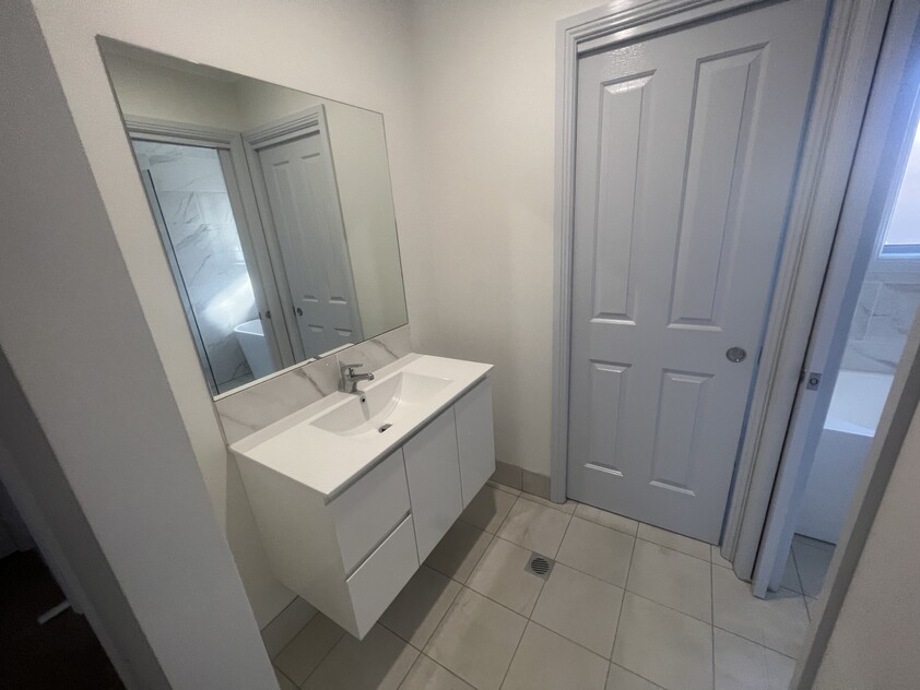 Villa 2 @ 99 Bathurst Road "Kinross Mews"