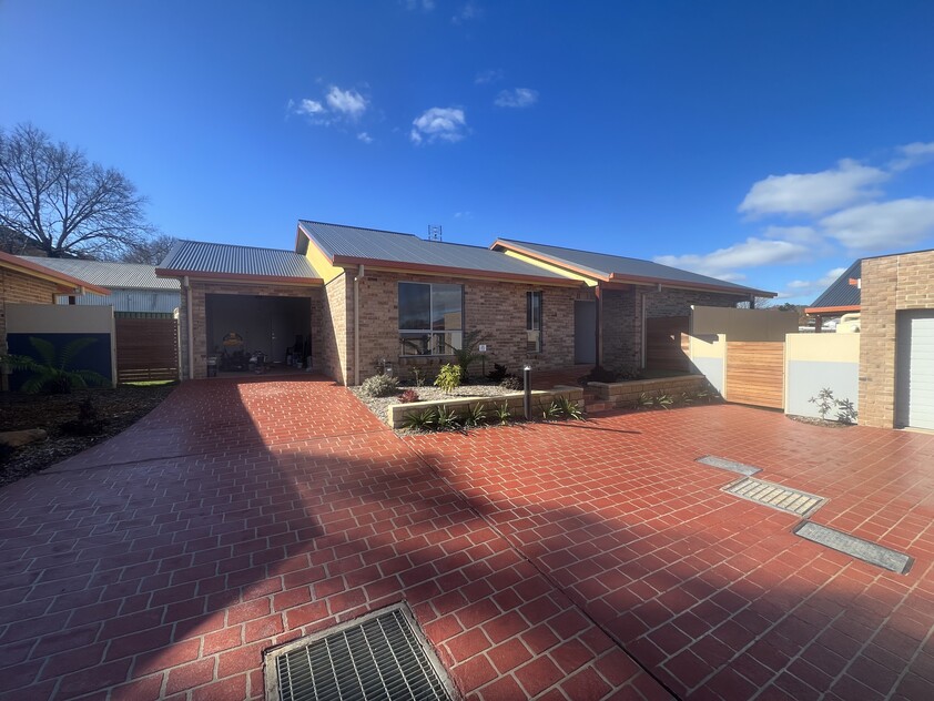 Villa 2 @ 99 Bathurst Road "Kinross Mews"