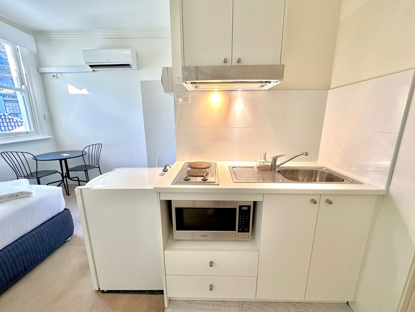 Modern Furnished Studio Units in Potts Point Move In Today!