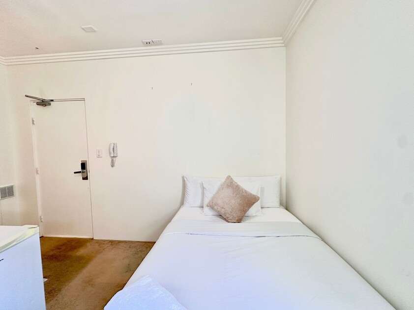 Modern Furnished Studio Units in Potts Point Move In Today!