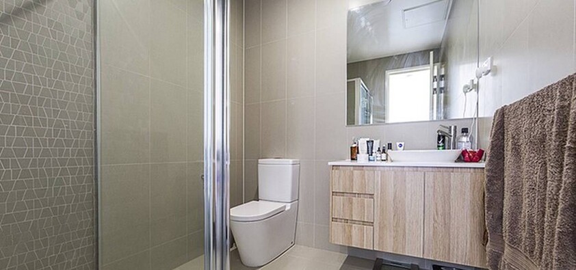 Executive Top Floor Apartment in the Heart of Braddon