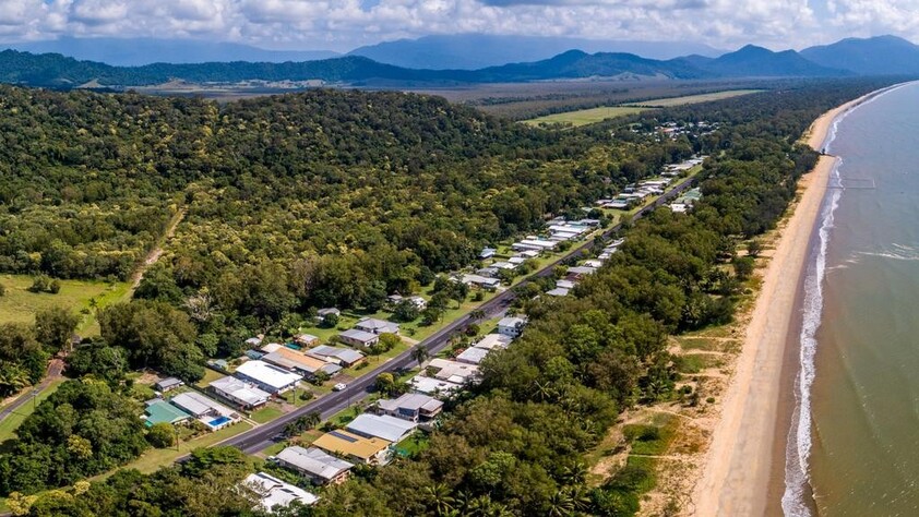 Land for Sale: 3 Lots x each 2000m2 at 11 Armanasco Rd, Bramston Beach QLD 4871