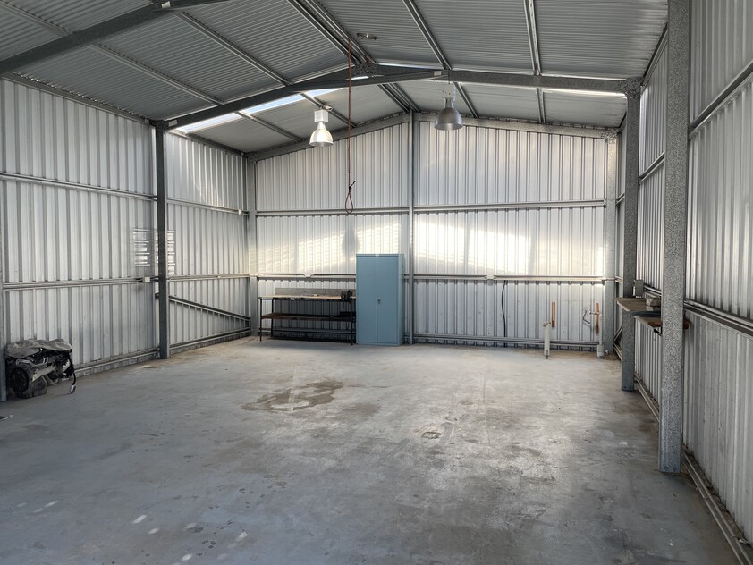 Car Yard / Hard stand display yard