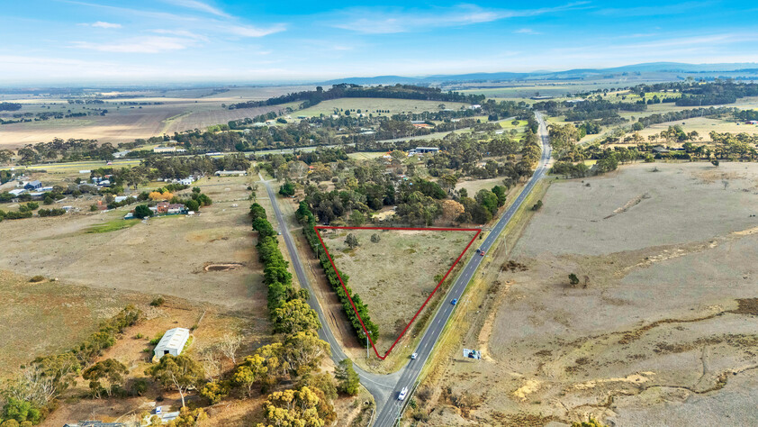 Versatile Vacant Land For Lease Prime Sunbury Location