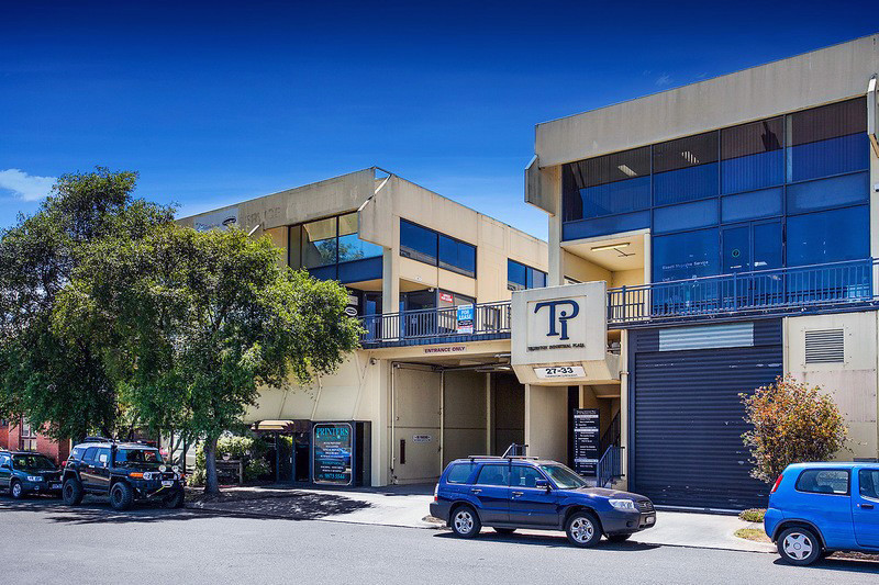 Excellent Office/Warehouse space!