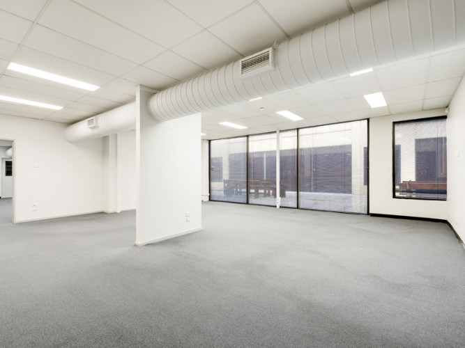 Excellent Office/Warehouse space!