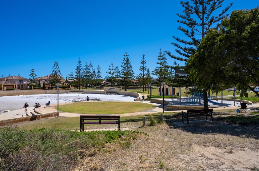 Live the Dream in Wonderful Wannanup - Vacant Land For Sale - 19.5m Frontage with 533m2 of Levelled Land