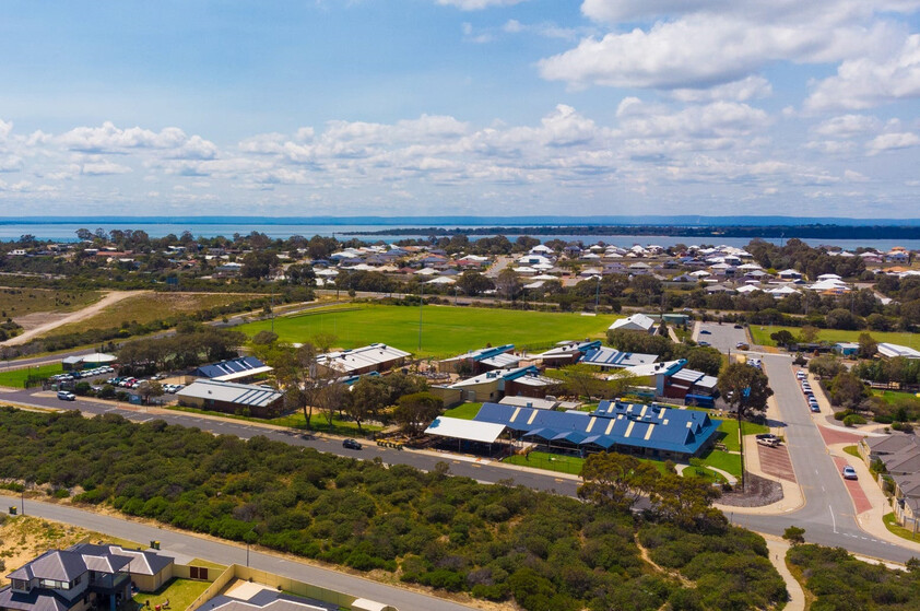 Live the Dream in Wonderful Wannanup - Vacant Land For Sale - 19.5m Frontage with 533m2 of Levelled Land