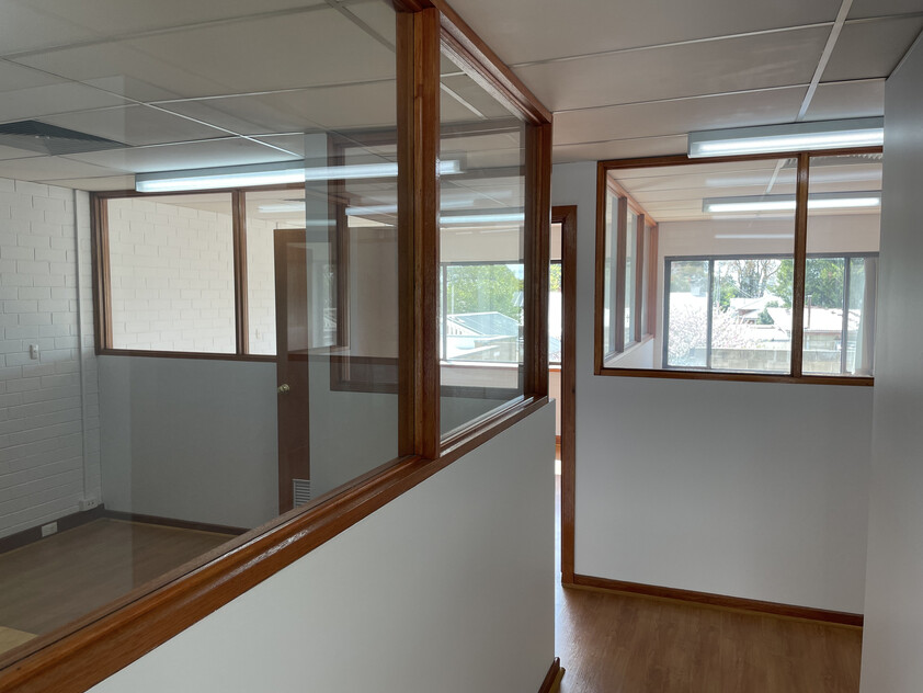 Prominent & Prime 2-Level Commercial/Retail Building