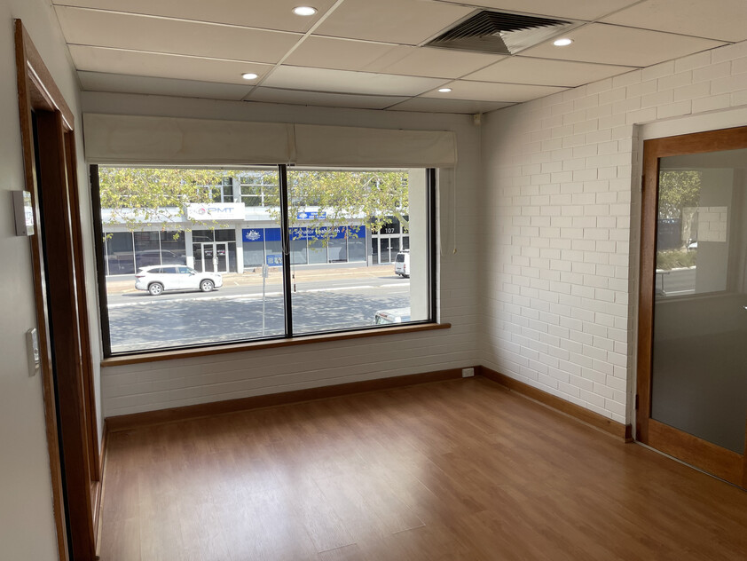 Prominent & Prime 2-Level Commercial/Retail Building