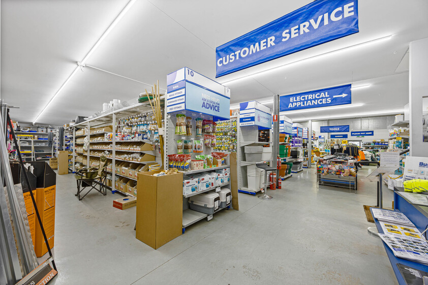 FOR SALE PRIME COMMERCIAL DEVELOPMENT OPPORTUNITY - GENEROUS VENDOR TERMS AVAILABLE