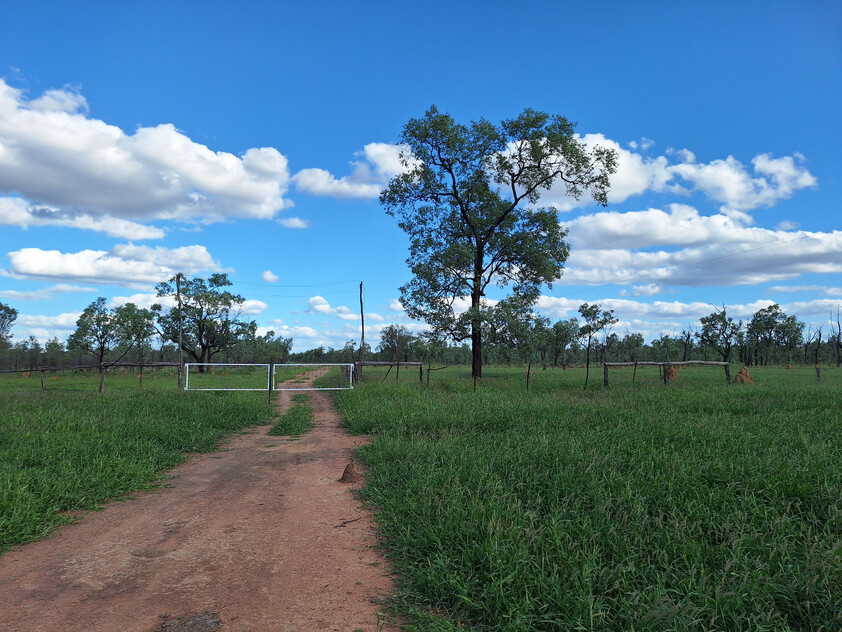 FOR SALE: Safe breeding block - Speculation: 24,923 ha/61,586 acres