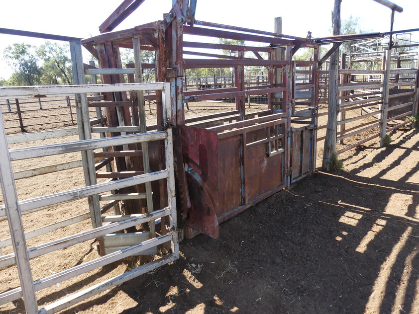 FOR SALE: Safe breeding block - Speculation: 24,923 ha/61,586 acres