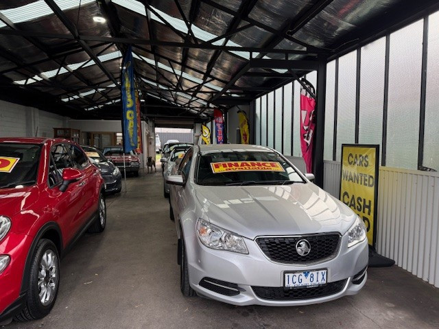 MAIN ROAD FRONTAGE WITH 40,000 CARS PASSING EVERY DAY, RECENT NEW ROOF AND BATHROOM WITH SHOWER.