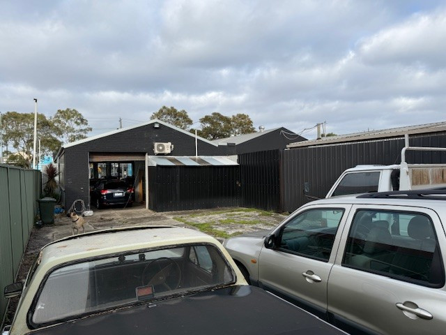 MAIN ROAD FRONTAGE WITH 40,000 CARS PASSING EVERY DAY, RECENT NEW ROOF AND BATHROOM WITH SHOWER.