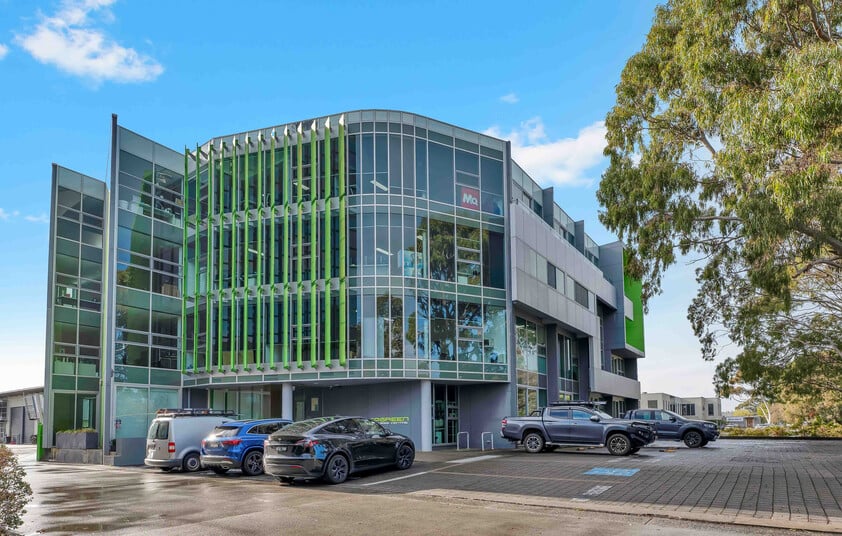 Superb Modern Office overlooking golf course