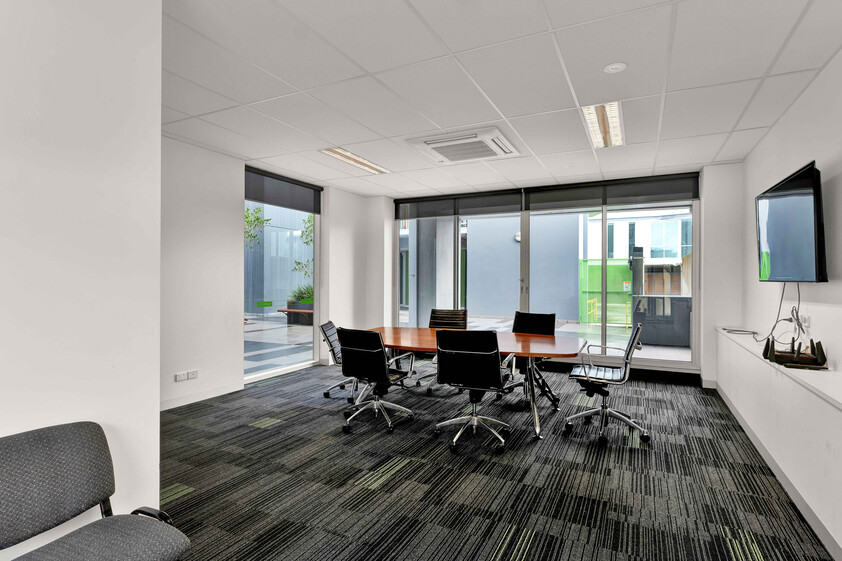 Superb Modern Office overlooking golf course