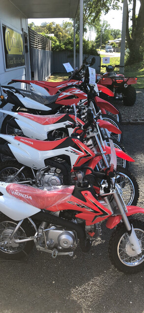 Stihl, Honda & more Dealership including full workshop & residence